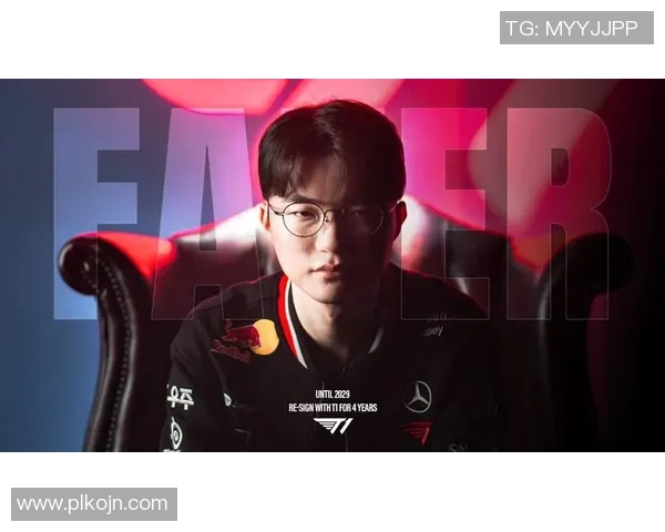 老将挥别赛场的荣耀时刻，英雄联盟的传奇篇章完美收官